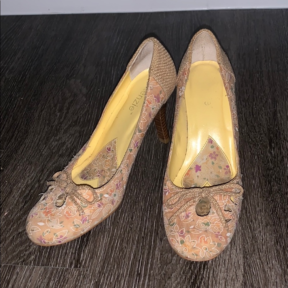 Floral pumps